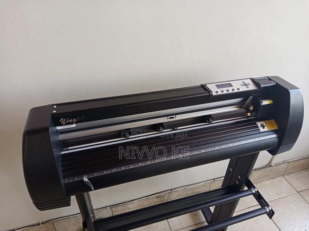 New 2-Foot Vinyl Cutting Plotter - thumbnail 5