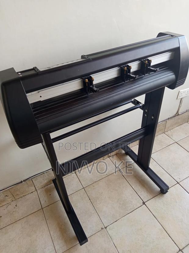New 2-Foot Vinyl Cutting Plotter - thumbnail 9