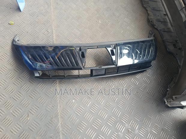Toyota Harrier Grille