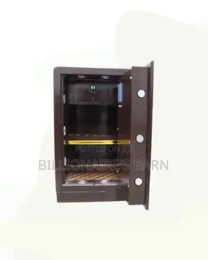 Heavy-duty Fireproof Safe — Serious Protection, Backup Key Included