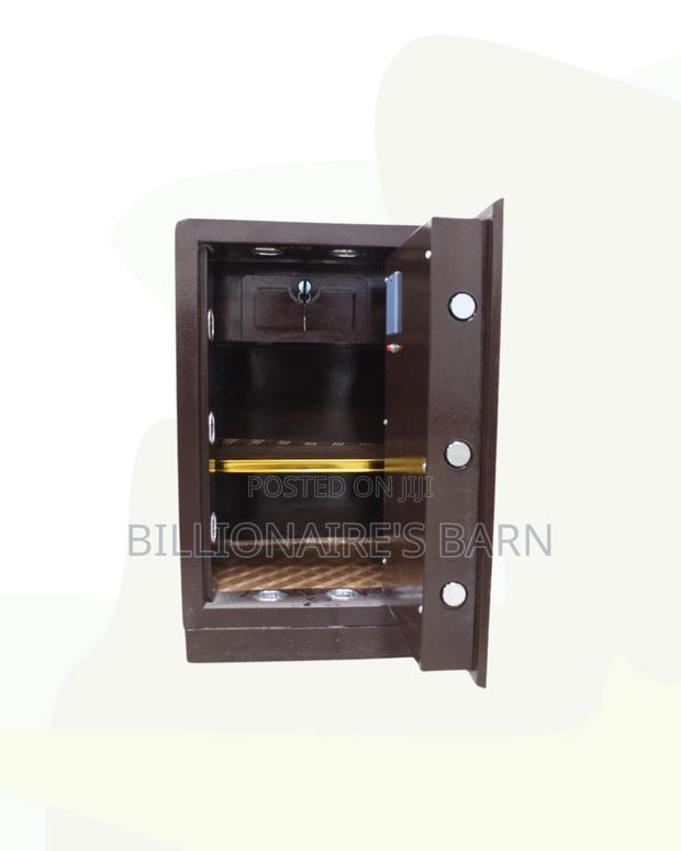 Heavy-duty Fireproof Safe — Serious Protection, Backup Key Included - main view