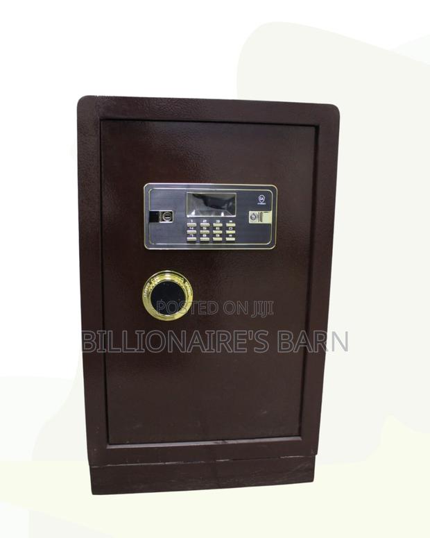Heavy-duty Fireproof Safe — Serious Protection, Backup Key Included - thumbnail 4