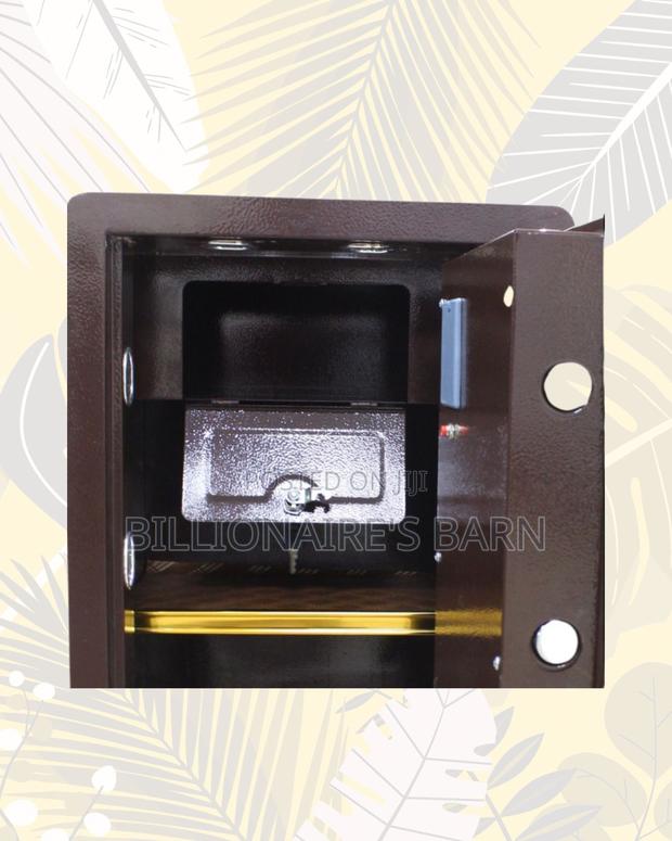 Heavy-duty Fireproof Safe — Valuables Protection, Fingerprint Access - thumbnail 4