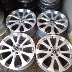 Mercedes Benz E250 Size 18inch Rims