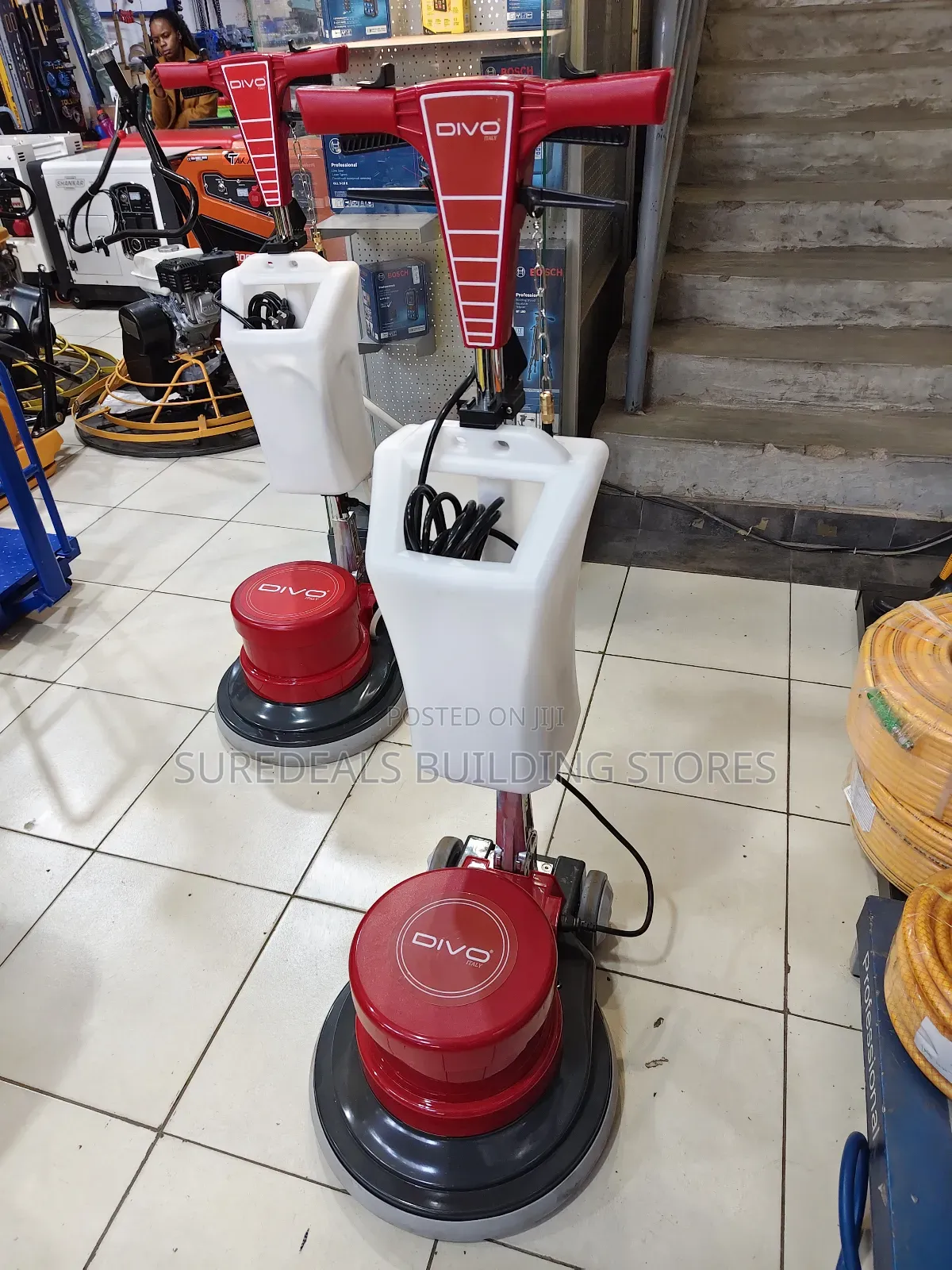 Divo Floor Scrubber Machine With 2 Brushes , 1 Pad