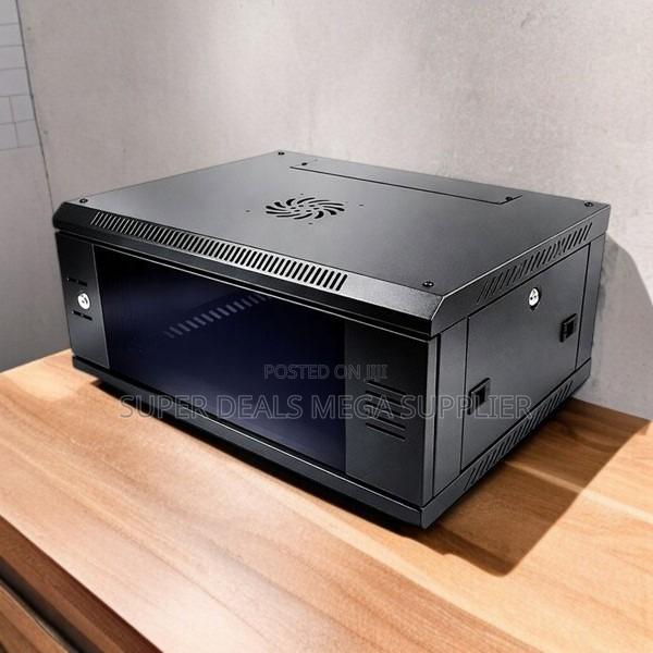 4u Wall Mount Data Cabinet Lockable Door With Multiple Venting Holes