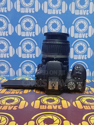 Canon 200d With 64gb Memory Wi-Fi Fliptouch
