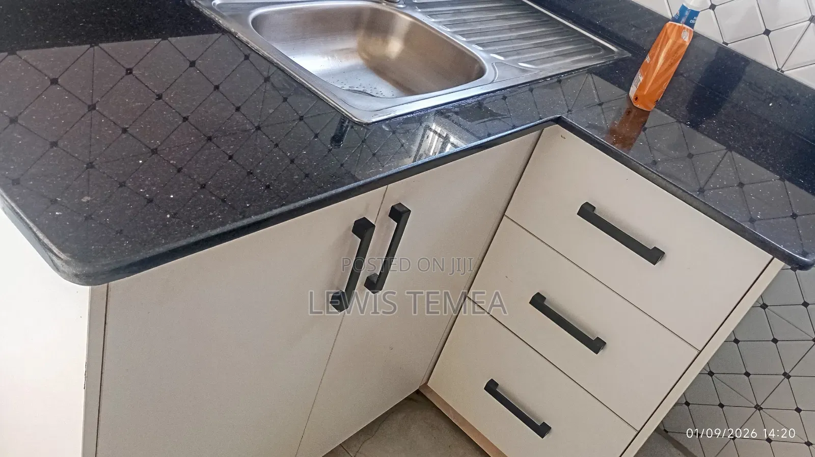 4bdrm House in Phase 2, Nairobi Central for sale