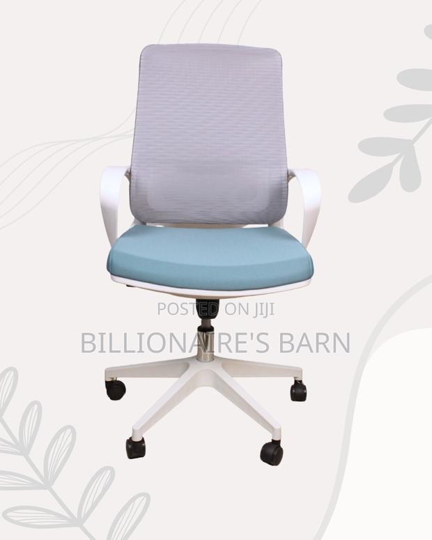Ergonomic Work Chair — Easy Adjustments, Cool Mesh Backrest