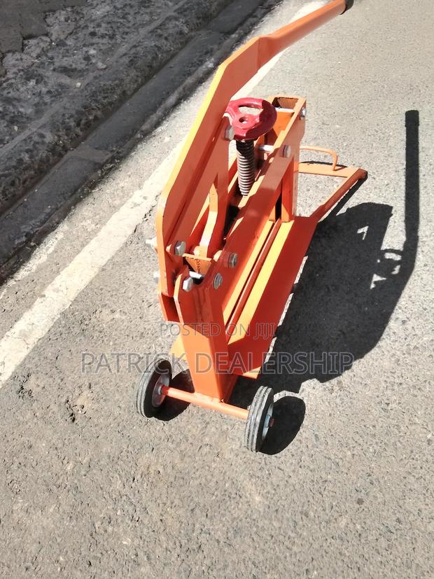 Masonry Block Splitter/Cabro Cutter - main view