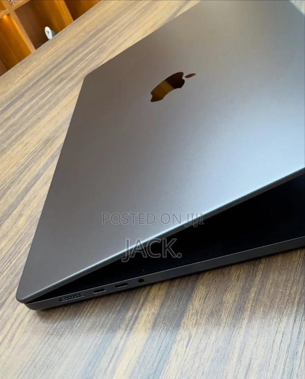 Laptop Apple MacBook Pro 2024 M3 Max 16-inch 36GB Apple M3 Max SSD 1T - thumbnail 3