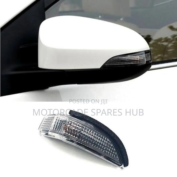 Toyota Vitz, Auris, Fielder,Axio,Aqua Premio Side Mirror Indicator