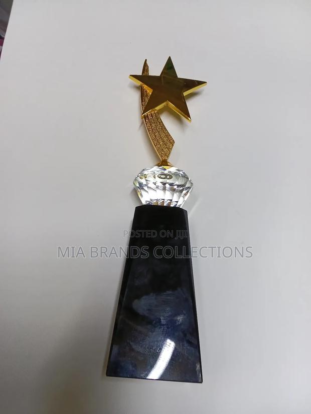 Gold Clear Crystal Star Award Trophy - main view
