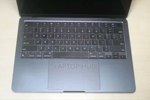 Laptop Apple MacBook Air 2022 M2 16GB Apple M2 SSD 1T