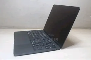 Laptop Apple MacBook Air 2022 M2 16GB Apple M2 SSD 1T