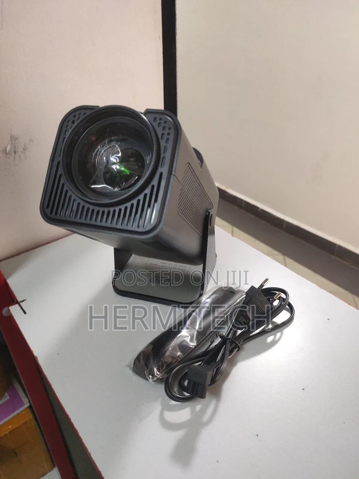 Hy320 High Quality Smart Android Projector Resolutions