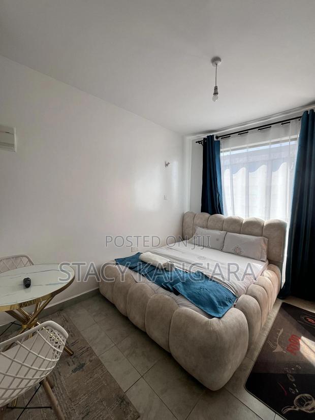 Modern Studio B B - thumbnail 5