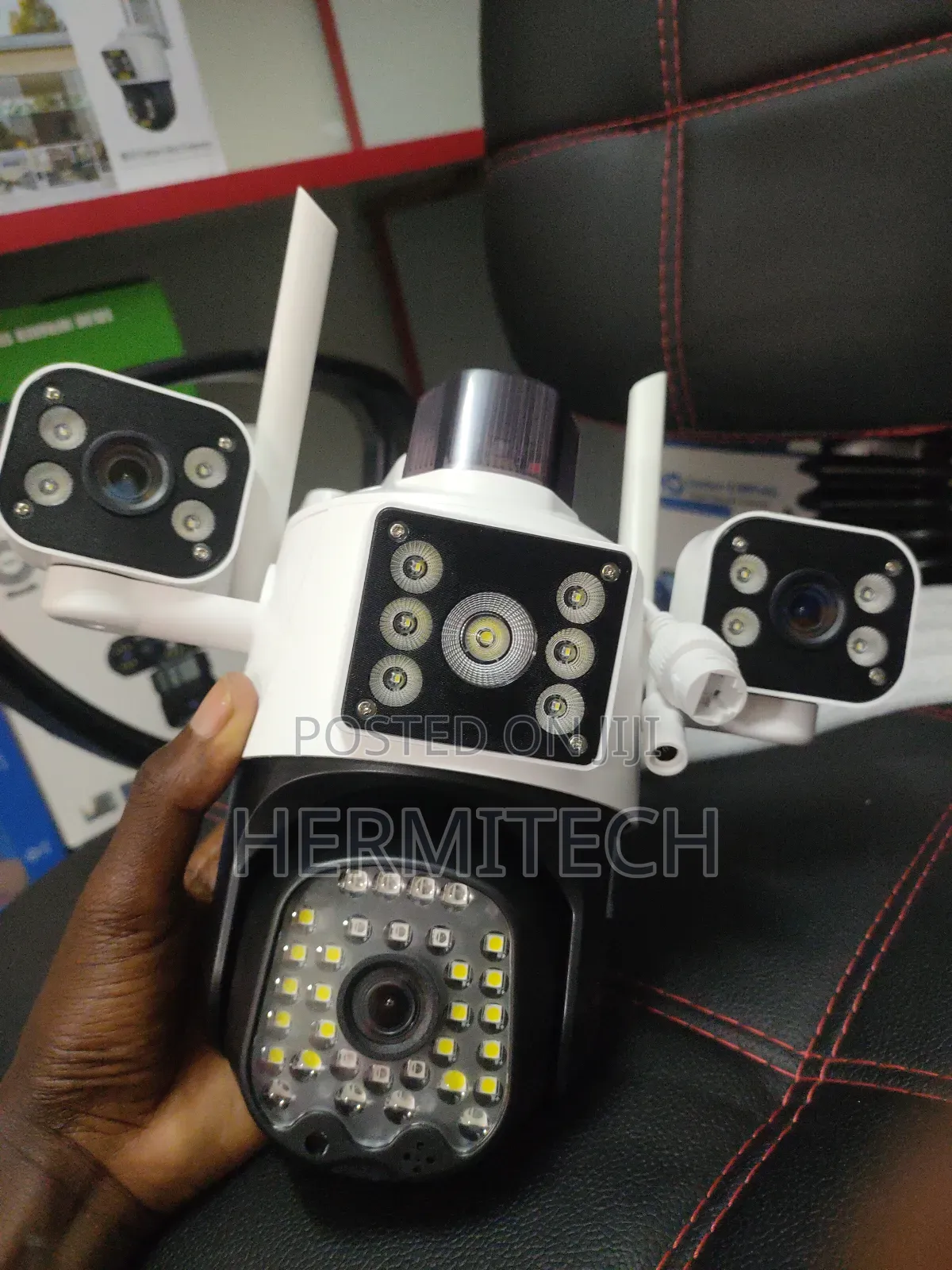 Electric Camera Wifi Model Triple Lens Alarm Siren and Ethernet Port