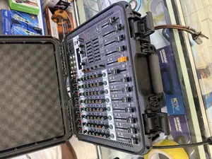 8 Channel Mixer With Amplifier Case