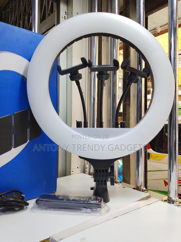 Professional 14 Inch Led Ring Light For Video & Makeup
