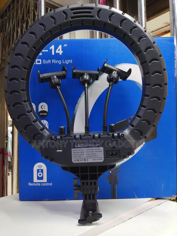 14′′ Led Soft Ring Light With Phone Holders & Stand - main view