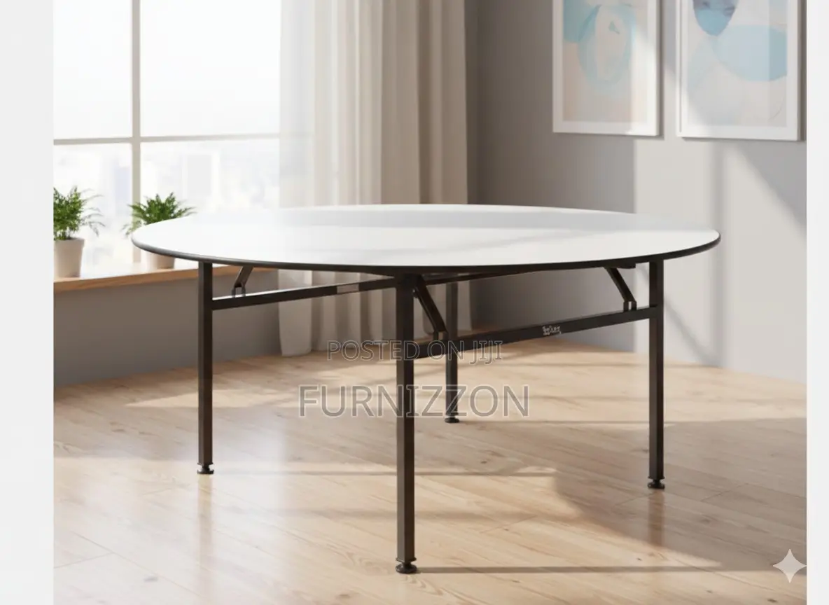 1.5 Wooden Foldable Rounded Table