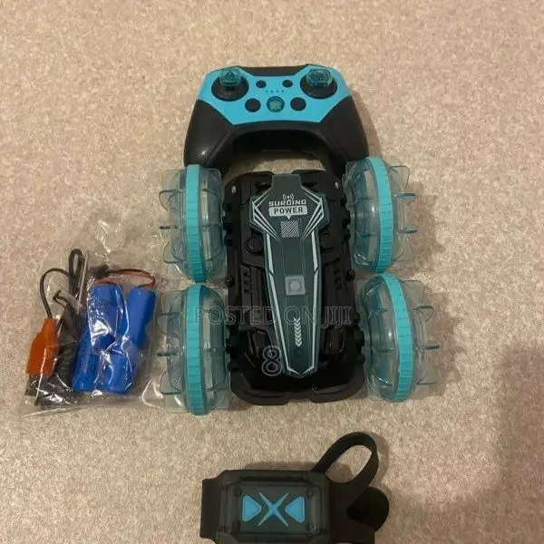 Waterproof Rc Stunt Car With Led Light-Up Wheels