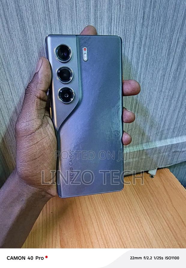 Tecno Camon 40 Pro 256 GB Gray - thumbnail 2
