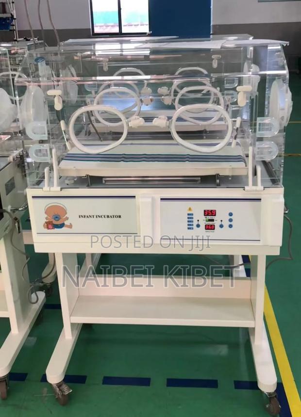 Baby Incubator - main view