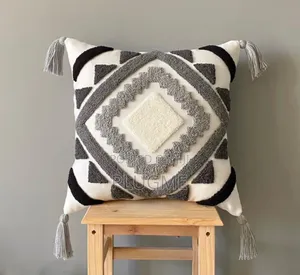 Boho Vintage Tufted Cushion Throw Pillow Cases With Tassels