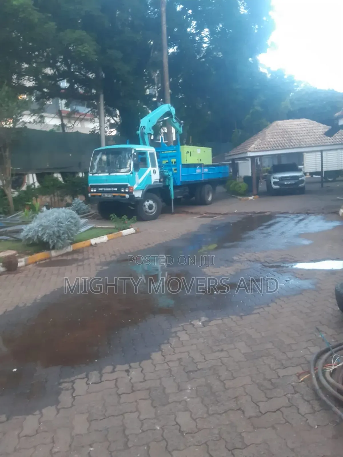 Cranes for Hoisting and Logistics Are Available for Load Delivery