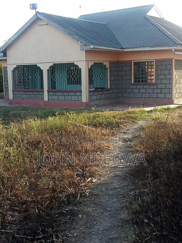 4 Bedrooms House All Ensuite - main view