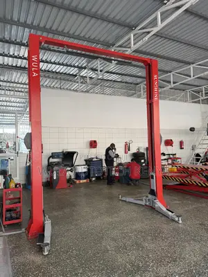 Heavy Duty Two Post Lift Machine