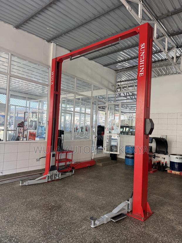 Heavy Duty Two Post Lift Machine - thumbnail 4