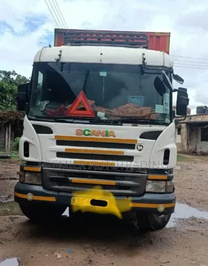 Clean Scania P360 Local Assembly Pulling Bhachu Drawber Trailer
