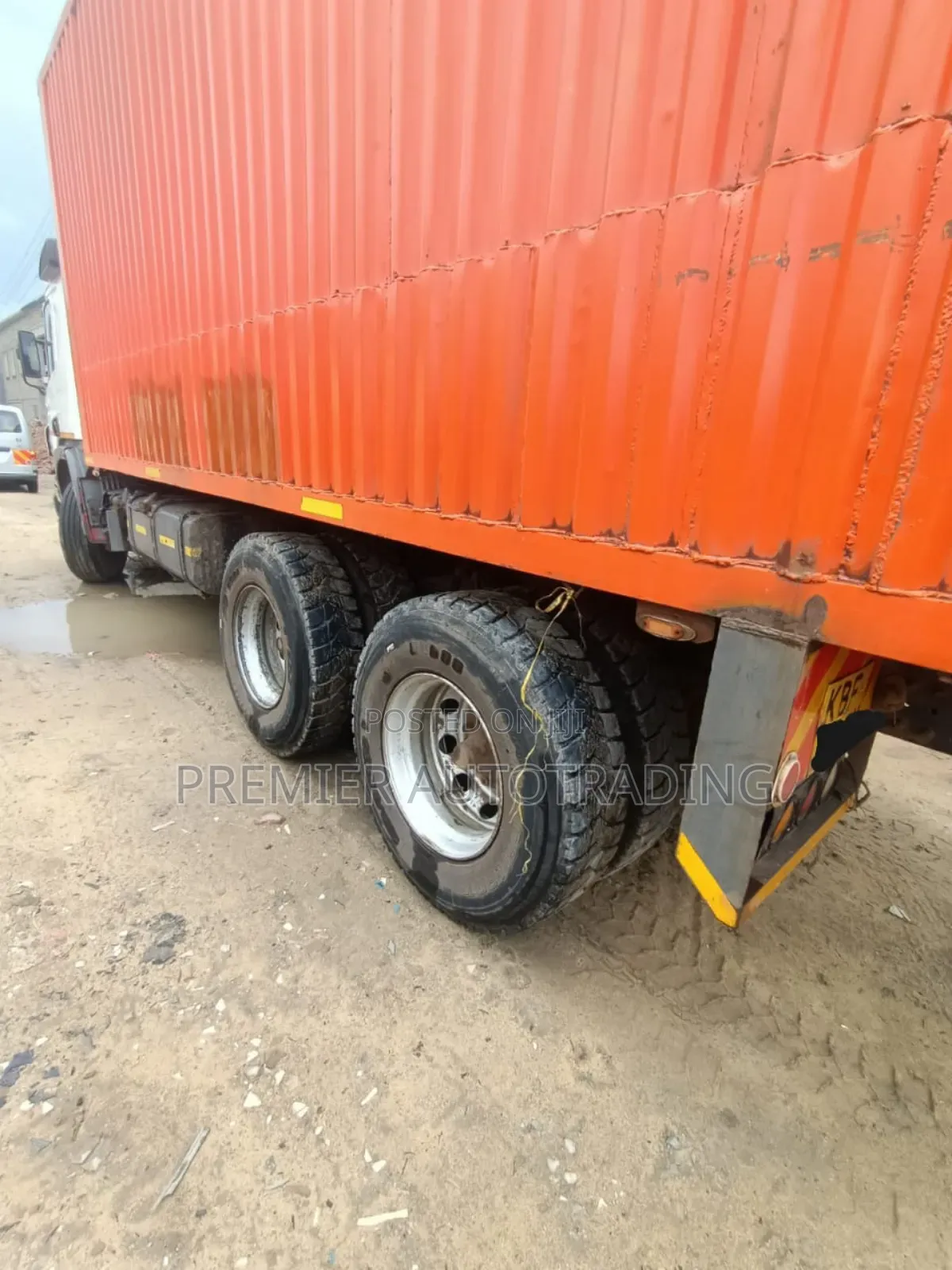 Clean Scania P380 Local Assembly Pulling Bhachu Drawber Trailer