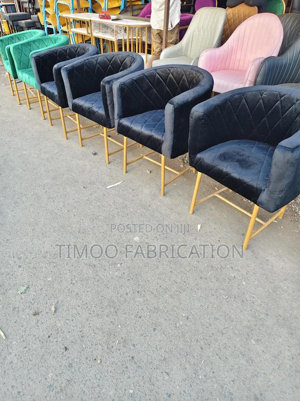 Styling Black and Green Seats - thumbnail 3