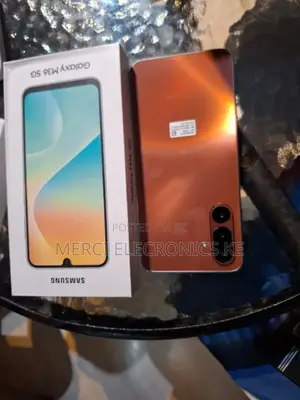 New Samsung Galaxy M36 5G 128 GB Orange