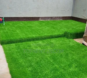 Outdoor Laundry Area Radiant Green Artificial Grass Carpet