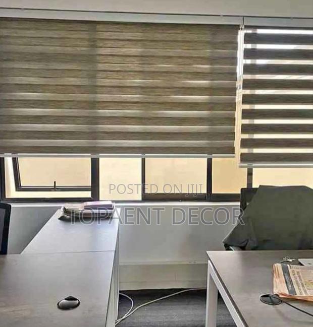 Minimal Look, Maximum Comfort Horizontal Office Blinds