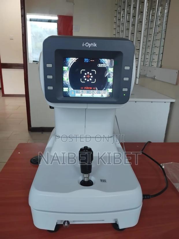 Rm-9000/Kr-9000) Auto Refractometer - main view