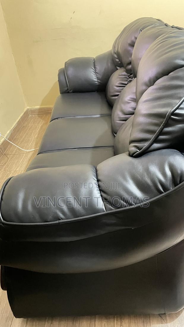 3 Seater Black Leather Seat - thumbnail 6