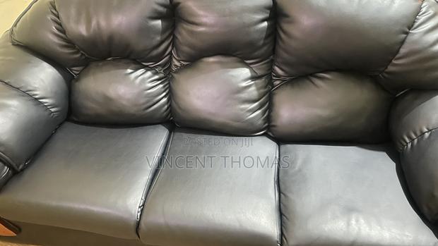 3 Seater Black Leather Seat - thumbnail 8