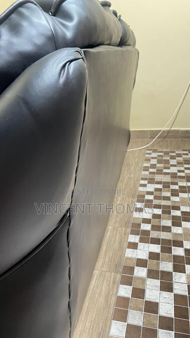 3 Seater Black Leather Seat - thumbnail 7