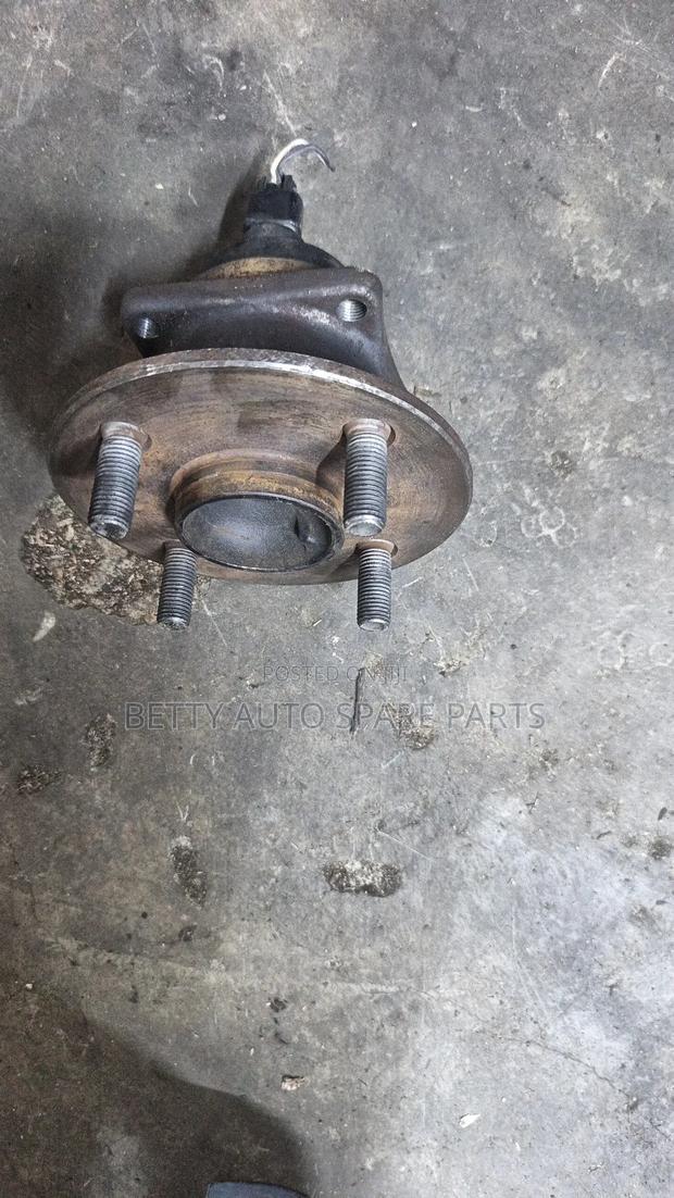 Toyota Filder Rear Hub(B2050)