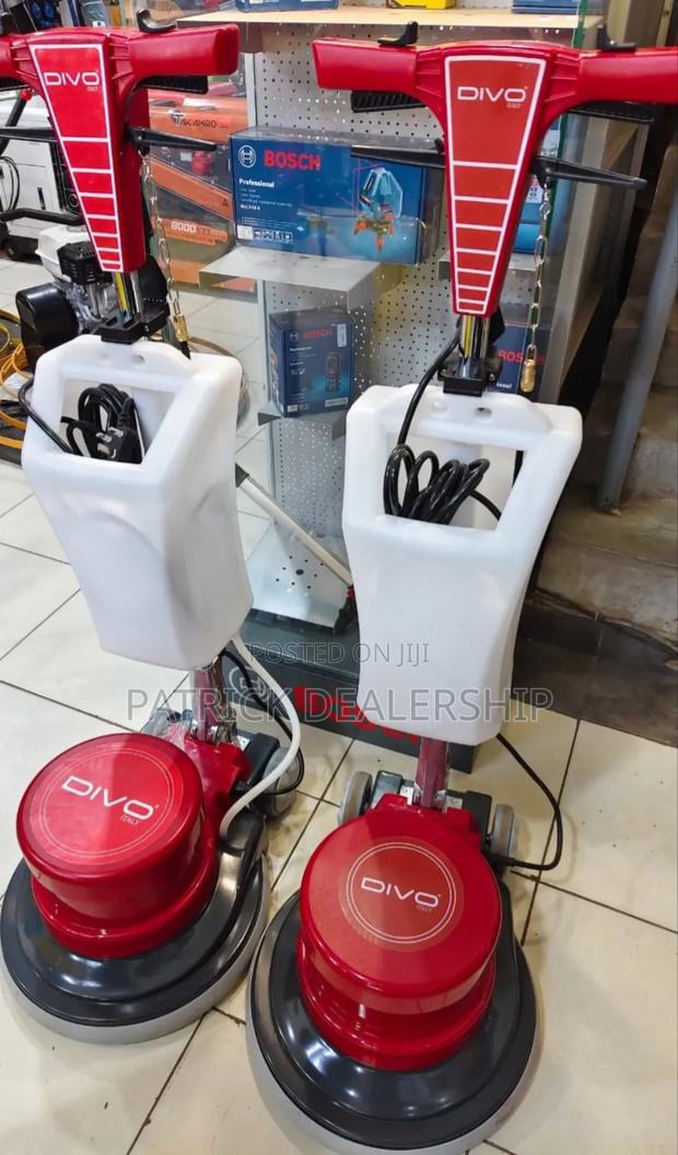 Divo Floor Scrubber - main view