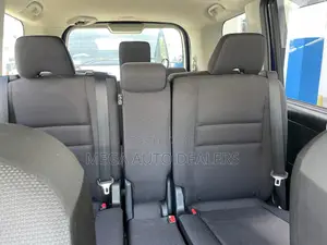 Nissan Serena 2018 Blue