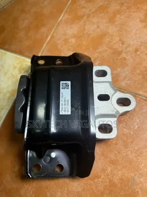 Volkswagen Tiguan Engine Mount