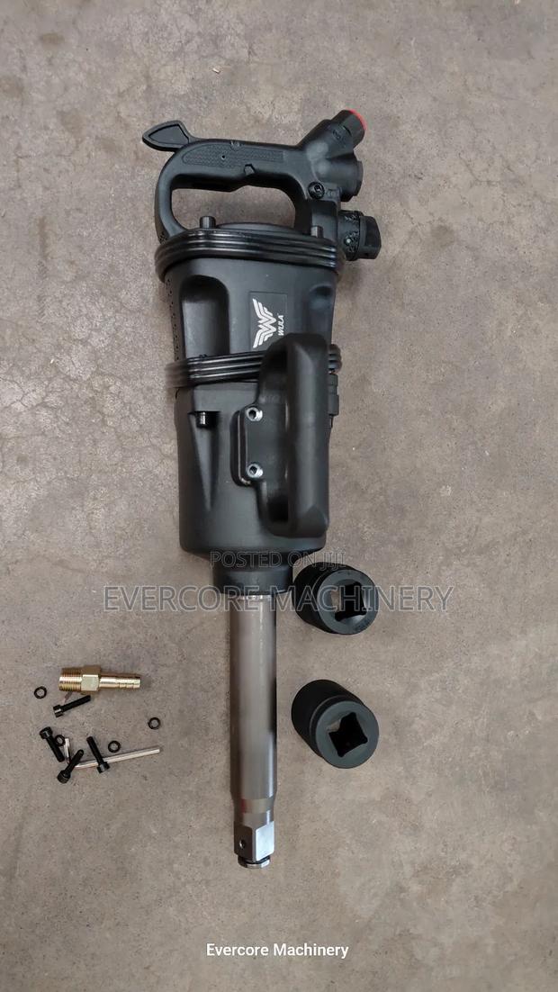 Heavy Duty One Inch Impact Wrench Fully Pneumatic/Air Driven.