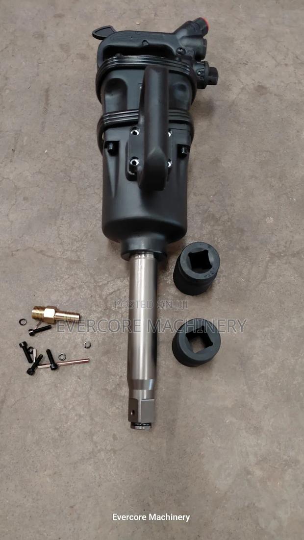 Commercial Air Pneumatic Impact Wrench for Trucks. - thumbnail 3